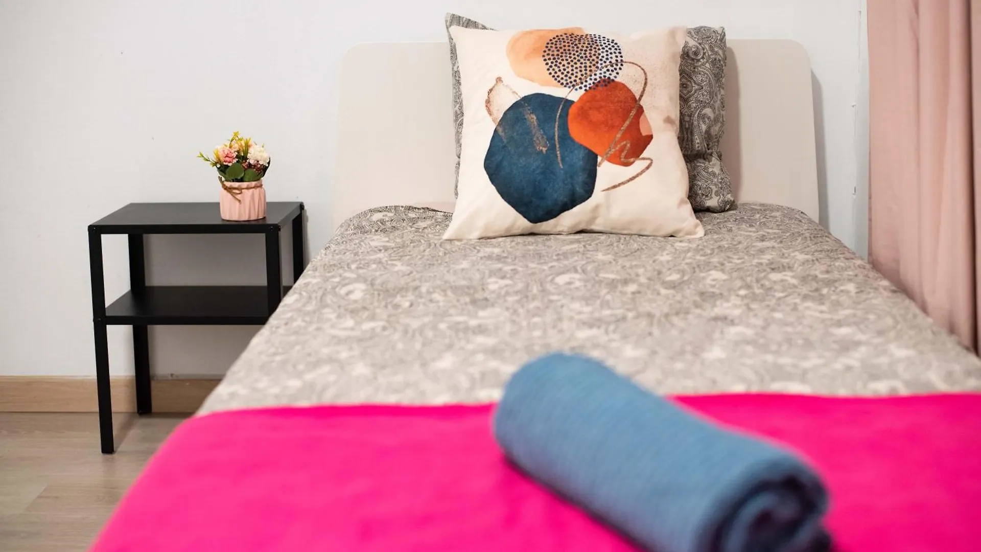 Eixample Private Rooms Barcelona 0*,  Spain